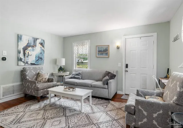 Photo 3 of Single family home for sale at 530 S 1st Street, Pensacola, FL 32507 | MLS# 684719 | Listing updated on 2026-09-10