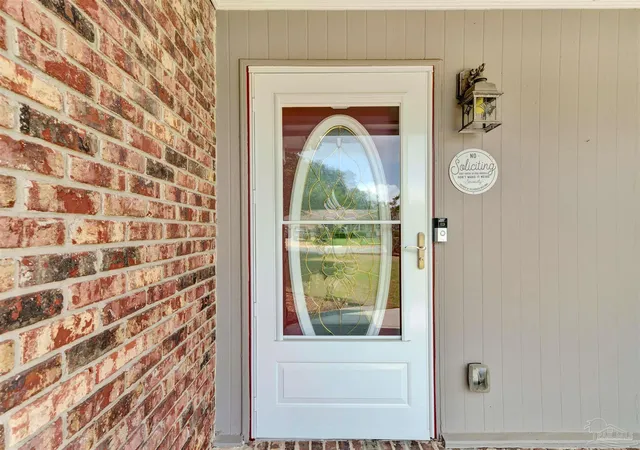 Photo 4 of Sale Pending at 8303 Lyric Dr, Pensacola, FL 32514 | MLS# 681587 | Listing updated on 2026-09-17