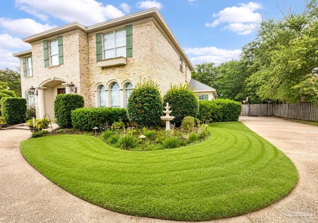 2nd image of 1075 Kelton Blvd, Gulf Breeze, FL 32563 | MLS# 685871