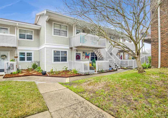 3rd image of 1200 Shoreline Dr #303, Gulf Breeze, FL 32561 | MLS# 667631