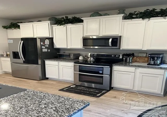 Photo 4 of Single family home for sale at 10750 Blacktail Loop, Pensacola, FL 32526 | MLS# 684313 | Listing updated on 2026-08-08