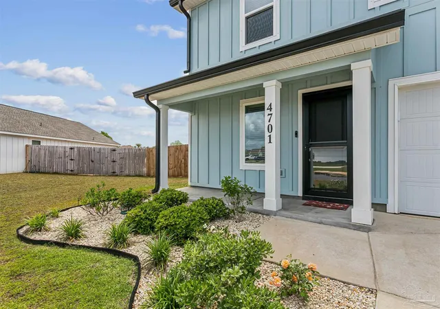 Photo 3 of Single family home for sale at 4701 Eagles Ridge Rd, Milton, FL 32571 | MLS# 681620 | Listing updated on 2026-09-07