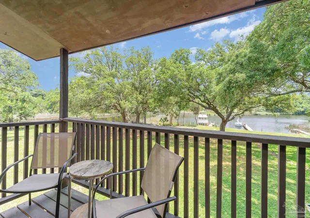 Photo 4 of Townhouse for sale at 2028 Americus Ave #5, Pensacola, FL 32507 | MLS# 679376 | Listing updated on 2026-08-17