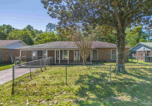 Photo 4 of Single family home for sale at 1019 Woodbury Pl, Cantonment, FL 32533 | MLS# 680311 | Listing updated on 2026-09-14