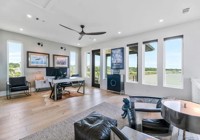 Photo 4 of Single family home for sale at 8 Wharf Ave, Pensacola, FL 32502 | MLS# 684001 | Listing updated on 2026-08-18