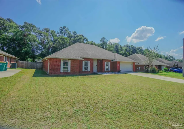 Homes for sale in Crestview, FL | 5264 Moore Loop, Crestview, FL 32536 | MLS# 680779