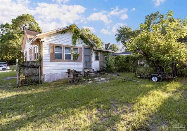 Photo 1 of Single family home for sale at 1206 W Brainerd St, Pensacola, FL 32501 | MLS# 682617 | Listing updated on 2026-07-20