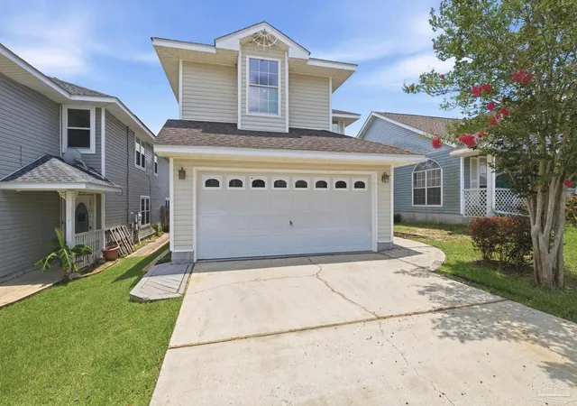 Photo 2 of Single family home for sale at 3113 Two Sisters Way, Pensacola, FL 32505 | MLS# 685797 | Listing updated on 2026-09-10