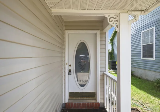Photo 2 of Single family home for sale at 3113 Two Sisters Way, Pensacola, FL 32505 | MLS# 685797 | Listing updated on 2026-09-10