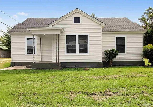 Photo 1 of Single family home for sale at 103 Forest Ave, Atmore, AL 36502 | MLS# 688301 | Listing updated on 2026-09-01