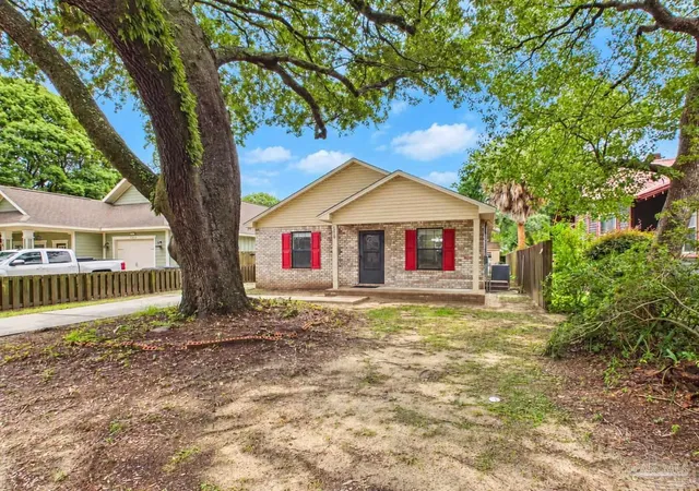 Single family home for sale at 1215 E Brainerd St, Pensacola, FL 32501 | MLS# 690190