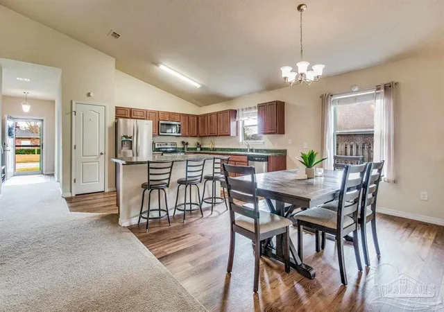 4th image of 5258 Dalton Cir, Milton, FL 32570 | MLS# 683912