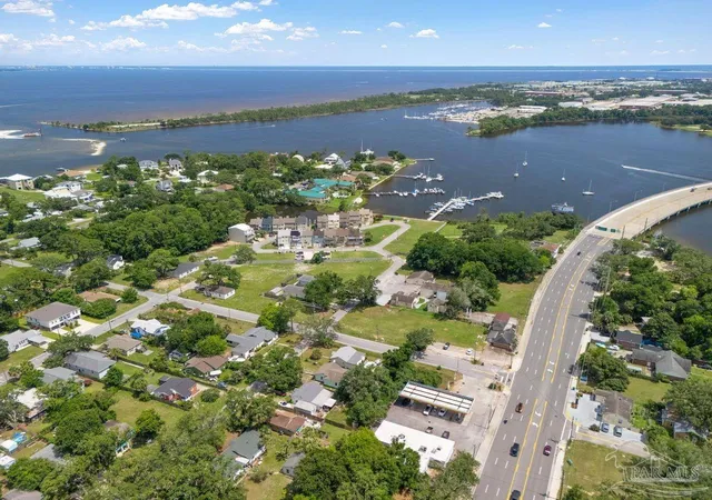 13th image of 612 S 1st St, Pensacola, FL 32507 | MLS# 667648