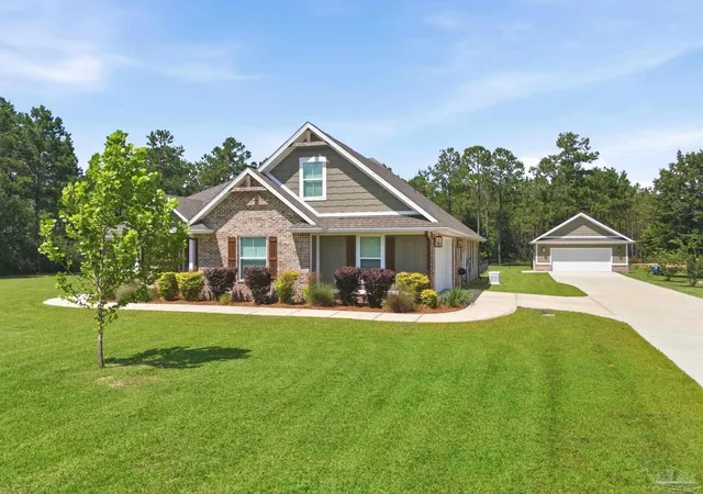 Photo 3 of Single family home for sale at 9242 Sage Forest Ln, Milton, FL 32571 | MLS# 685386 | Listing updated on 2026-09-03