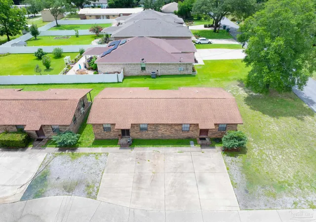 Homes for sale in Ft Walton Beach, FL | 818 Lark St Fo Lark Ave, Ft Walton Beach, FL 32547