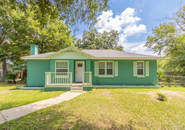 Photo 1 of Single family home for sale at 201 Brown Rd, Pensacola, FL 32507 | MLS# 687981 | Listing updated on 2026-10-09