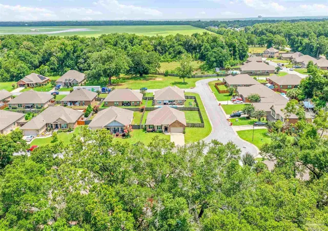 Photo 2 of Sale Pending at 4438 Oak Orchard Cir, Milton, FL 32571 | MLS# 684816 | Listing updated on 2026-09-04