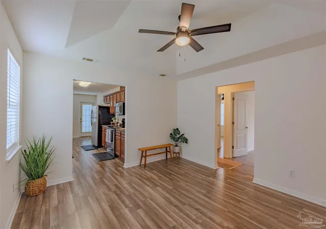 Photo 2 of Single family home for sale at 199 Creekview Dr, Pensacola, FL 32503 | MLS# 686358 | Listing updated on 2026-09-20