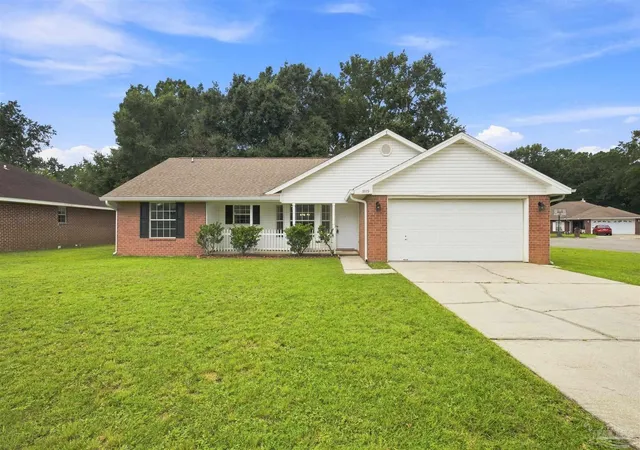 Photo 1 of Sale Pending at 5579 Sweetbirch Ln, Milton, FL 32583 | MLS# 687971 | Listing updated on 2026-09-04