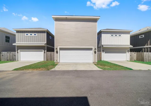 3rd image of 1121 W Romana St, Pensacola, FL 32502 | MLS# 681498