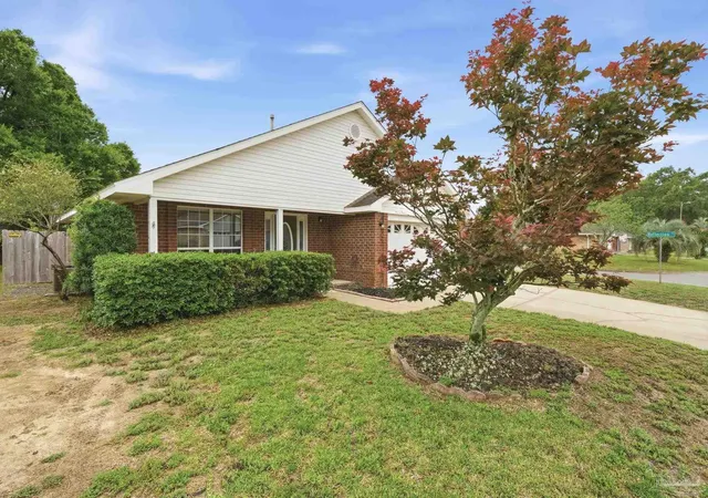 3rd image of 2528 Eclipse Ln, Pensacola, FL 32514 | MLS# 682151