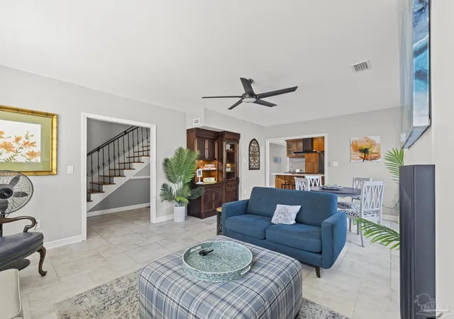 4th image of 129 Country Club Rd, Pensacola, FL 32507 | MLS# 672572