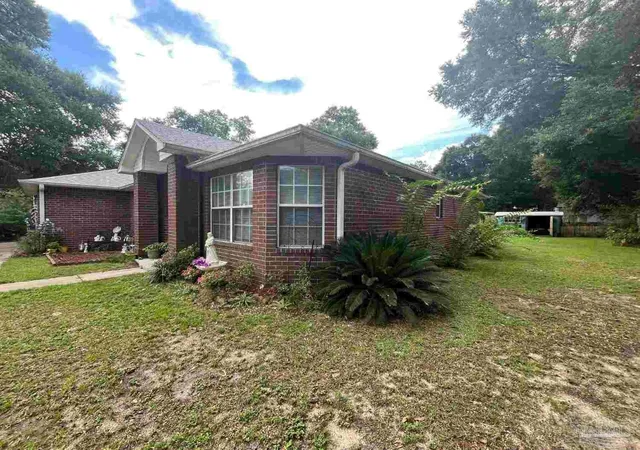 Photo 3 of Sale Pending at 5693 Chanterelle Cir #0, Milton, FL 32583 | MLS# 688031 | Listing updated on 2026-09-09