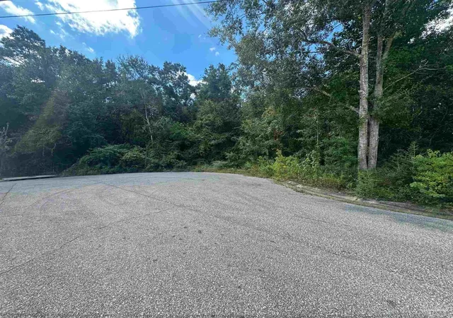 Photo 4 of Land for sale at 1101 Sussex Ln, Pensacola, FL 32514 | MLS# 675136 | Listing updated on 2026-07-28