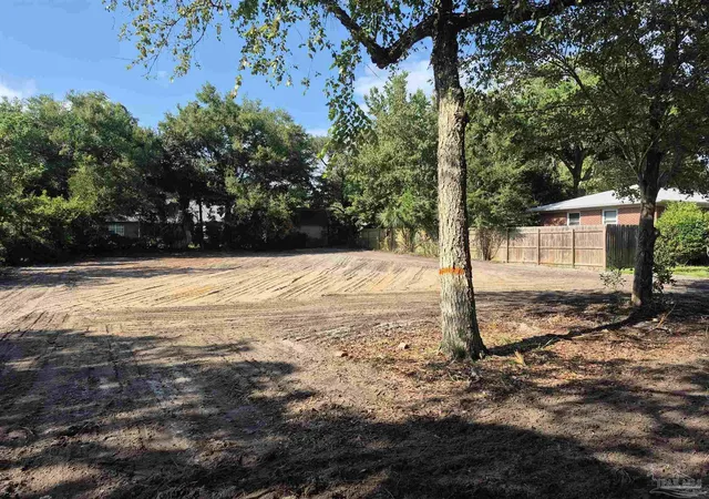 Photo 1 of Land for sale at 434 Fairpoint Dr, Gulf Breeze, FL 32561 | MLS# 668931 | Listing updated on 2026-07-08