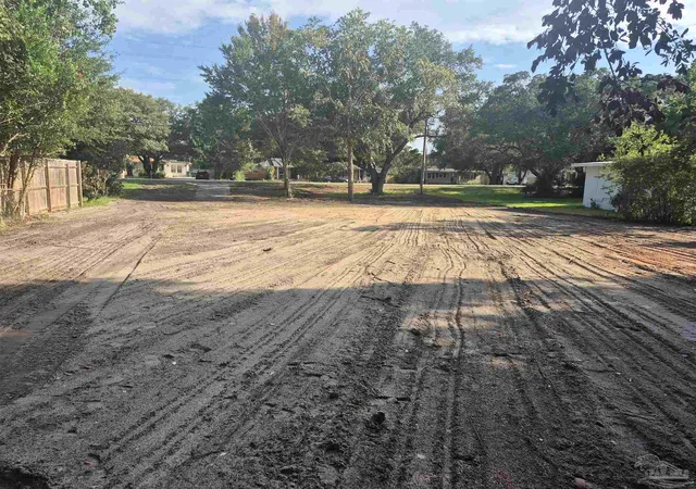 Photo 2 of Land for sale at 434 Fairpoint Dr, Gulf Breeze, FL 32561 | MLS# 668931 | Listing updated on 2026-07-08