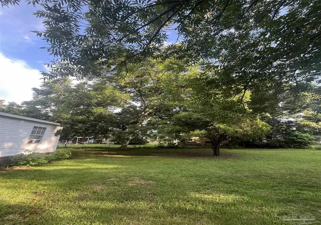 Homes for sale in Cantonment, FL | 1290 Mckenzie Rd, Cantonment, FL 32533 | MLS# 685660