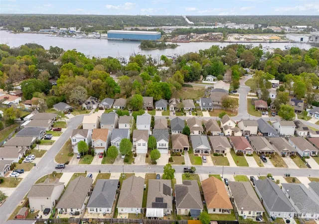 Homes for sale in Pensacola, FL | 126 Cottage View Dr, Pensacola, FL 32507 | MLS# 680176