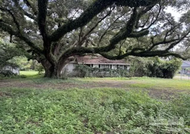 3rd image of 1300 N W St, Pensacola, FL 32505 | MLS# 671721
