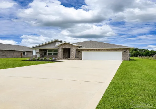 Photo 1 of Single family home for sale at 4766 Carl Booker Rd, Milton, FL 32583 | MLS# 685156 | Listing updated on 2026-09-21