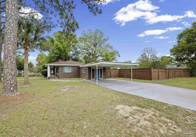 2nd image of 1801 E Cross St, Pensacola, FL 32503 | MLS# 680226