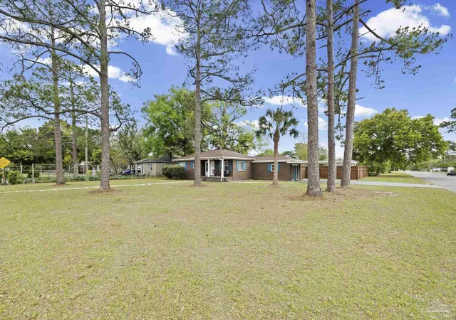 5th image of 1801 E Cross St, Pensacola, FL 32503 | MLS# 680226