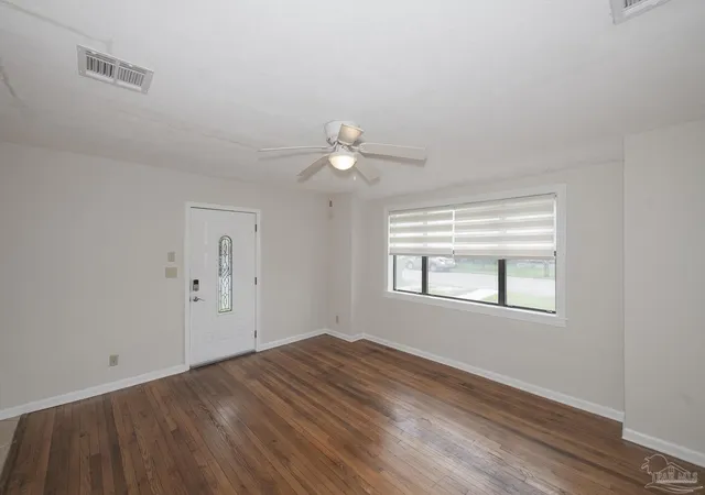 3rd image of 211 Berry Rd, Pensacola, FL 32507 | MLS# 684129