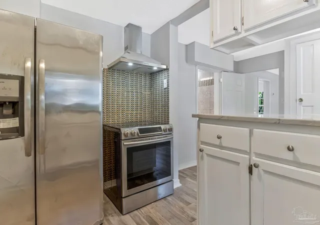 Photo 2 of Single family home for sale at 114 E Maxwell St, Pensacola, FL 32503 | MLS# 684073 | Listing updated on 2026-10-01
