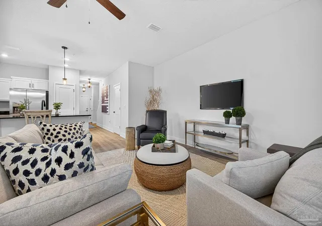 Photo 3 of Sale Pending at 1924 Highland Ridge Ct #11B, Pensacola, FL 32534 | MLS# 679294 | Listing updated on 2026-09-09