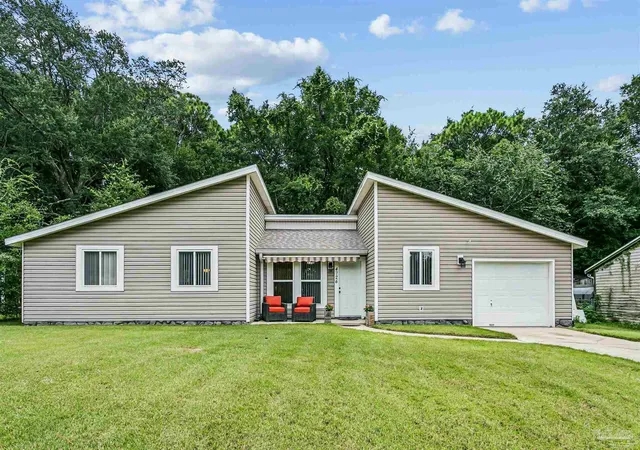 Photo 1 of Single family home for sale at 4726 Bridgedale Dr, Pensacola, FL 32505 | MLS# 686928 | Listing updated on 2026-08-29