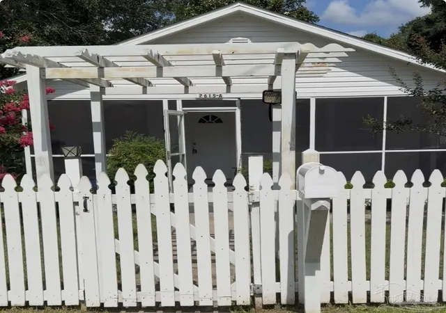 Photo 1 of Single family home for sale at 2615 N L St #A, Pensacola, FL 32501 | MLS# 685253 | Listing updated on 2026-09-17