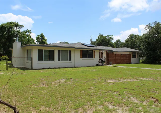 Photo 1 of Single family home for sale at 1975 Heinrich St, Pensacola, FL 32507 | MLS# 684751 | Listing updated on 2026-09-10