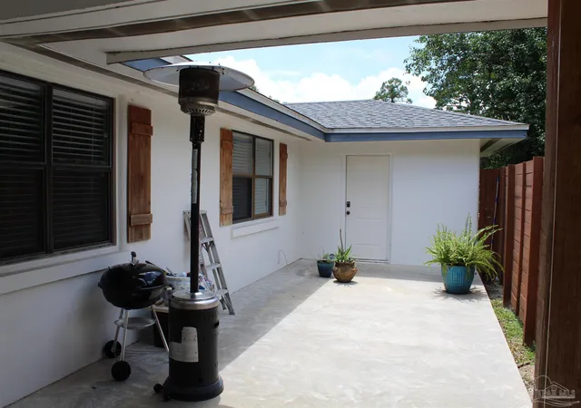 Photo 3 of Single family home for sale at 1975 Heinrich St, Pensacola, FL 32507 | MLS# 684751 | Listing updated on 2026-09-10