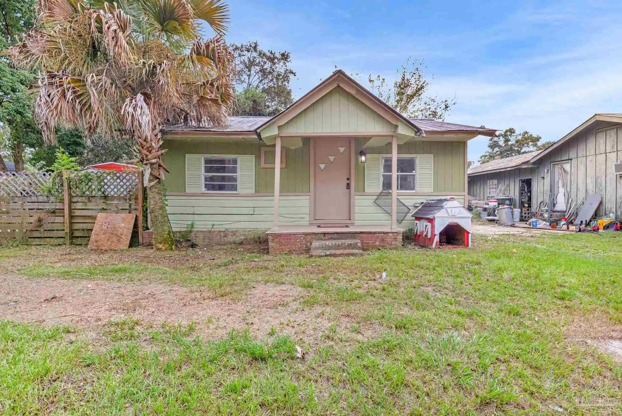 Photo 1 of Single family home for sale at 139 W Detroit Blvd, Pensacola, FL 32534 | MLS# 690186 | Listing updated on 2026-10-27