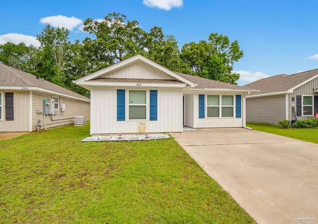 Photo 3 of Single family home for sale at 8511 Doris Ave, Pensacola, FL 32534 | MLS# 684735 | Listing updated on 2026-08-31