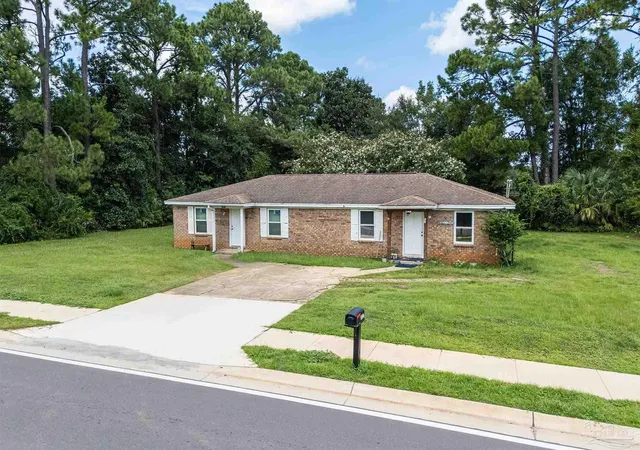 Photo 2 of Multi family home for sale at 2422 Eliasberg St, Pensacola, FL 32507 | MLS# 688059 | Listing updated on 2026-09-30