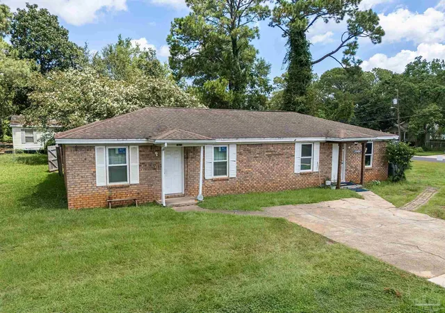 Photo 3 of Multi family home for sale at 2422 Eliasberg St, Pensacola, FL 32507 | MLS# 688059 | Listing updated on 2026-09-30