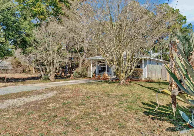 2nd image of 1984 Ambassador Dr, Gulf Breeze, FL 32563 | MLS# 677604