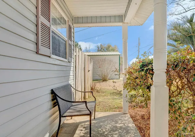 Photo 3 of Single family home for sale at 1984 Ambassador Dr, Gulf Breeze, FL 32563 | MLS# 677604 | Listing updated on 2026-09-25
