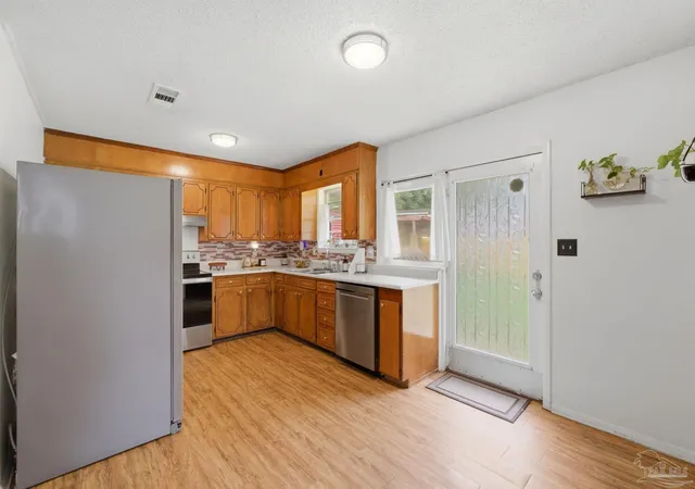 5th image of 3283 Fresno Ave, Pensacola, FL 32526 | MLS# 682733